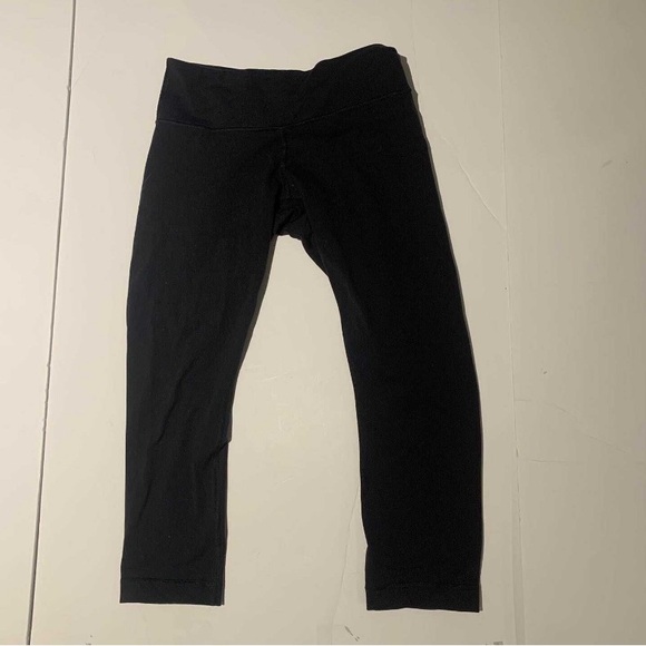 Lululemon Black Cropped Leggings - Women’s Size 4 - Picture 3 of 6